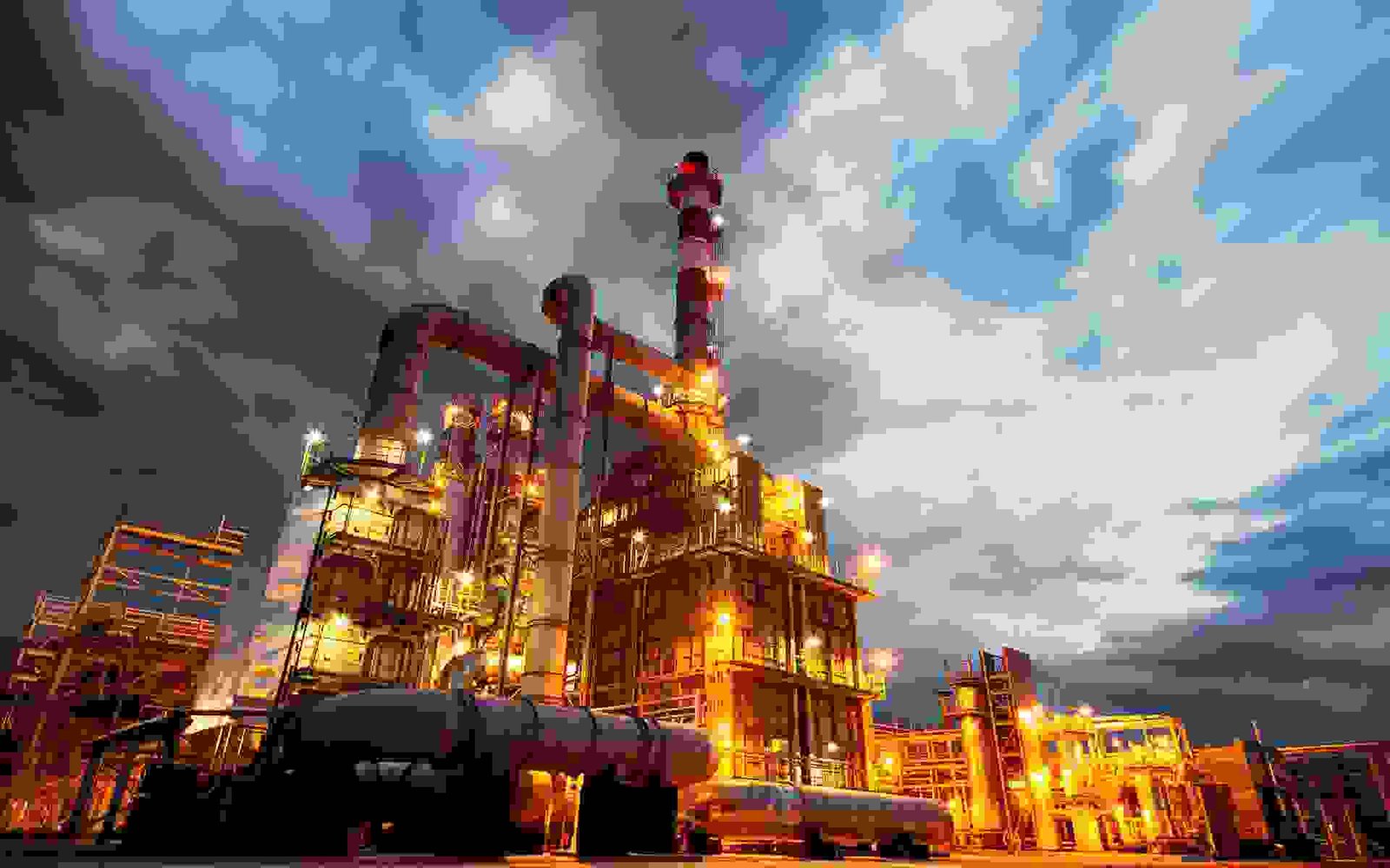 Oil Refinery